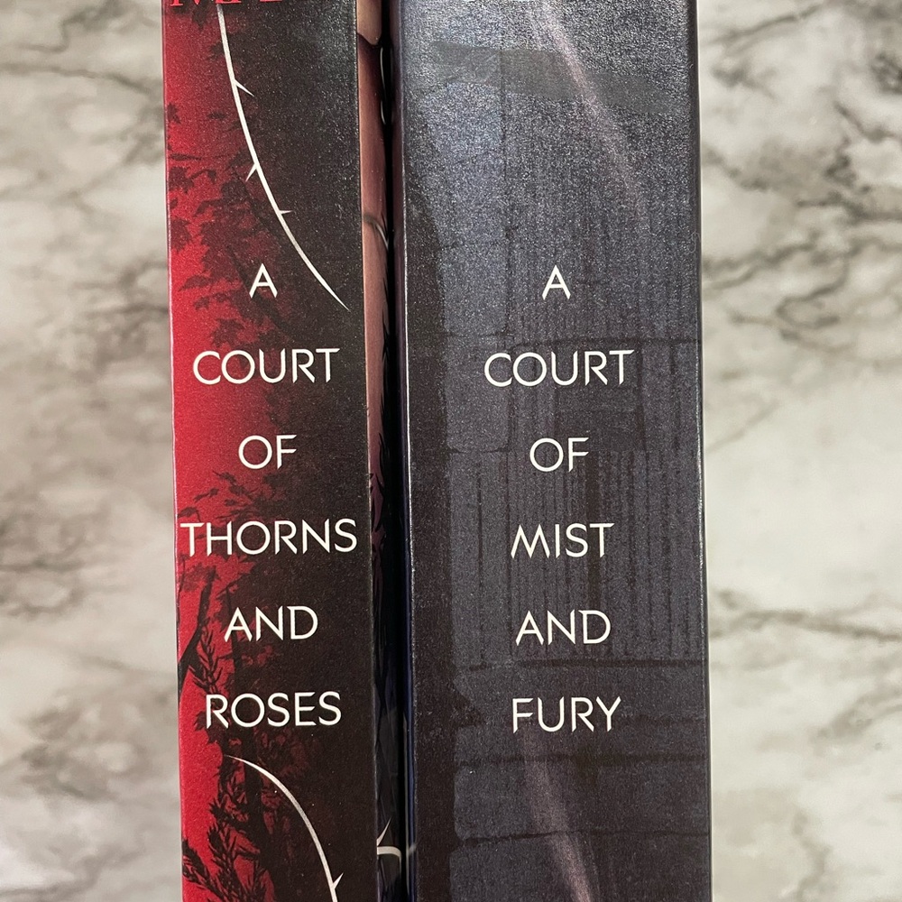 A Court of Thorns and Roses & A Court of Mist and Fury oop set - Picture 3 of 11
